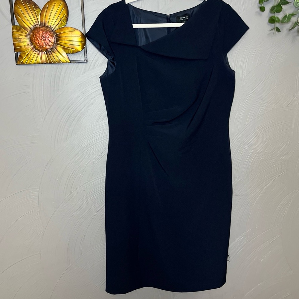 Tahari Navy‎ Blue Cocktail Sheath Dress